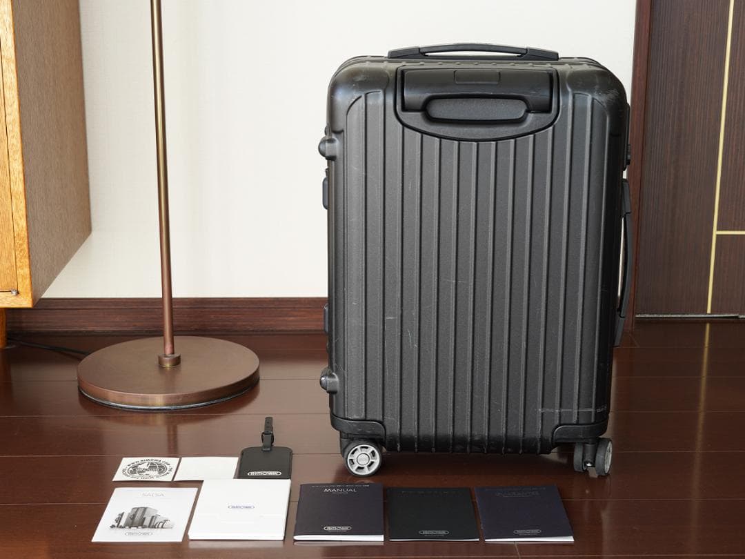 機内持ち込み可能 RIMOWA サルサ 32L 4輪 キャビン ブラック 黒