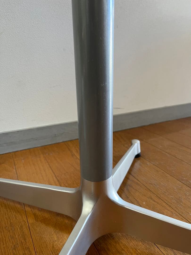 Oliver オリバー　モダン　カフェテーブル　φ600 ラウンド　丸