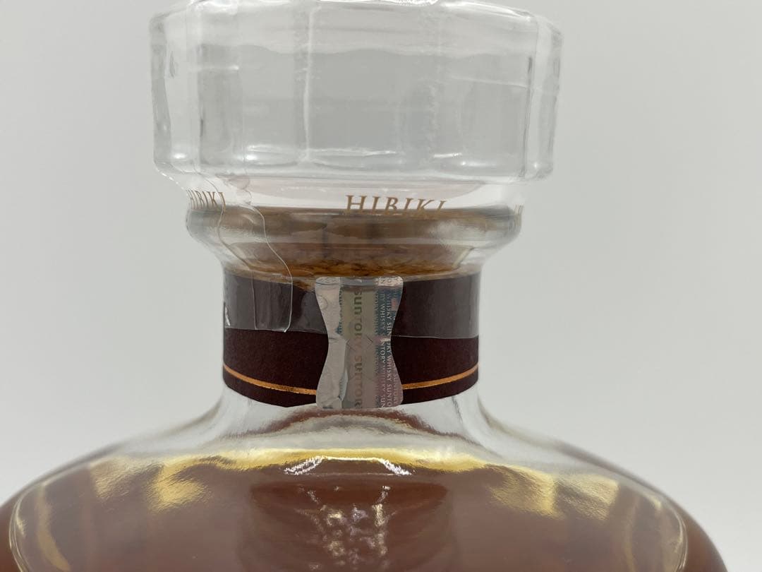 Hibiki 700ml ウイスキー 木箱入り 日本製