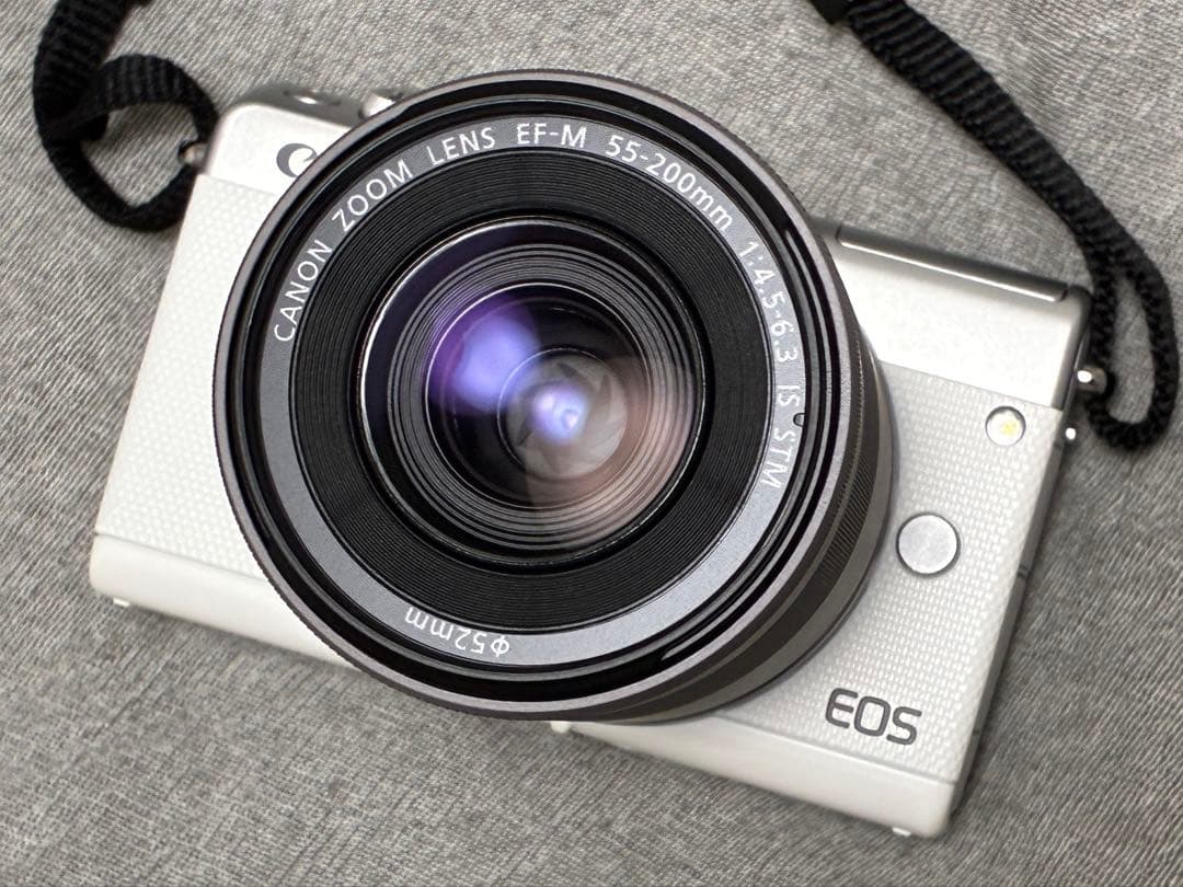 ⭐️極美品⭐️元箱付き⭐️Canon EOS M100 ダブルズームキット ホワイト