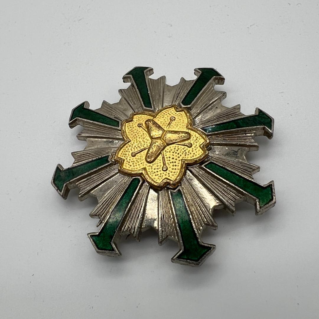 k-16 勲八等白色桐葉章 支那事変従軍記章 日本赤十字社 明治神宮崇敬会