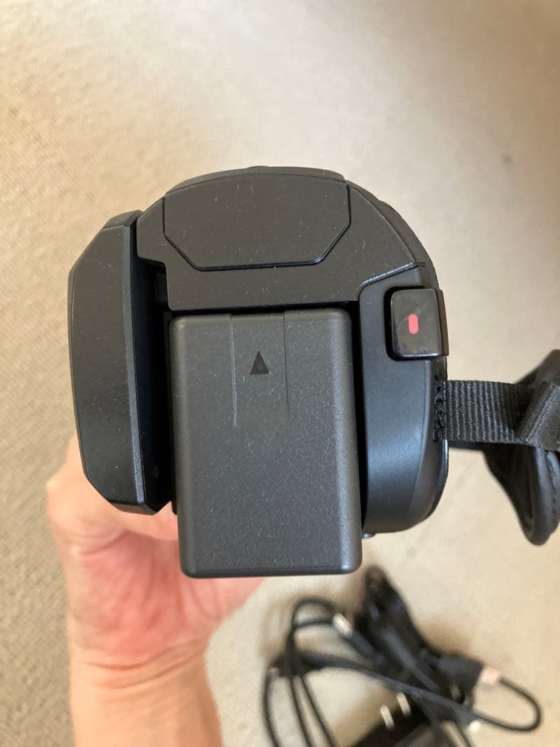 Panasonic HC-V900 ビデオカメラ本体　値引き不可