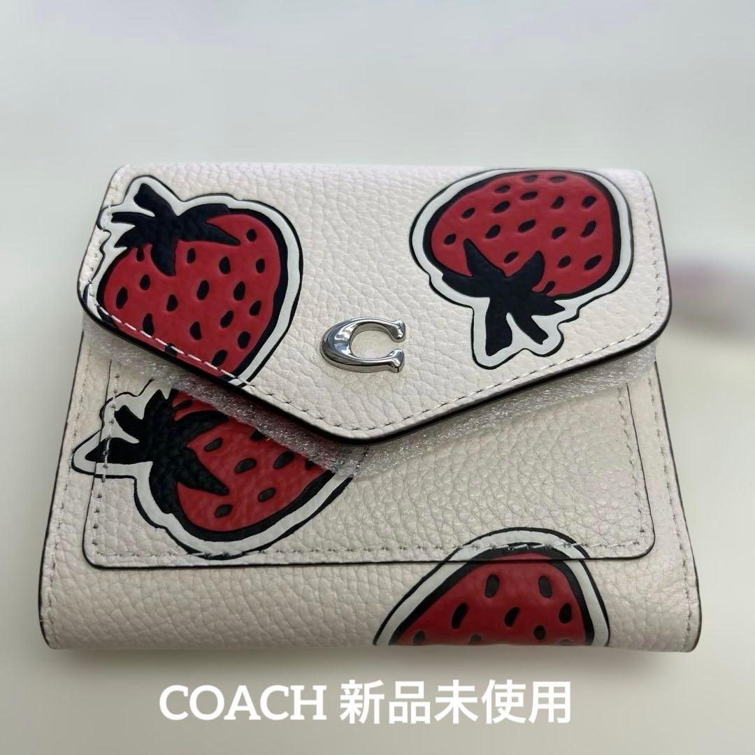 COACH イチゴ柄 二つ折り財布 新品未使用