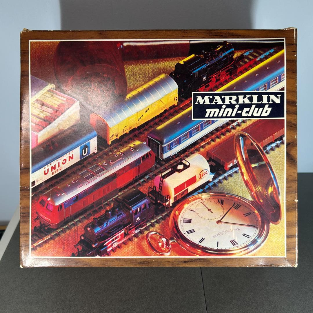 メルクリン ミニクラブ 8902 動力車1両+客車3両 及び線路リレーラーセット