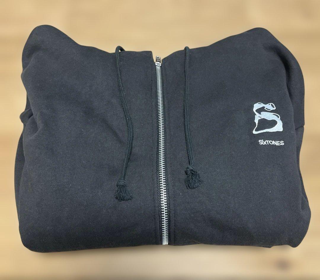 MILE SixTONESパーカー