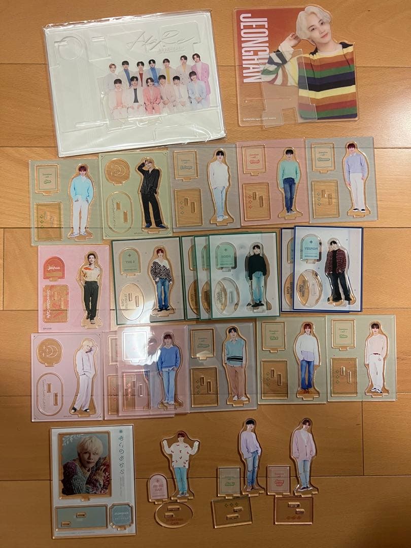 seventeen アクスタ　缶バッジ　グッズ