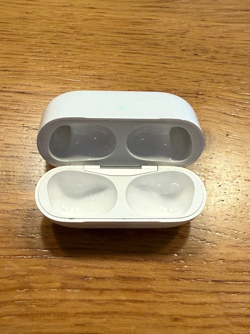 AirPods Pro 本体 充電ケース付き　純正　エアーポッズプロ