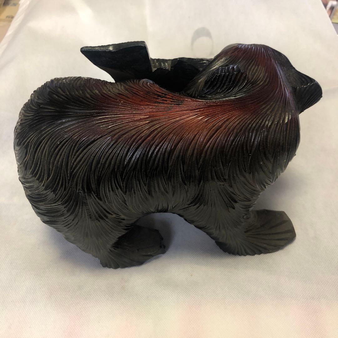 熊の木彫　置き物