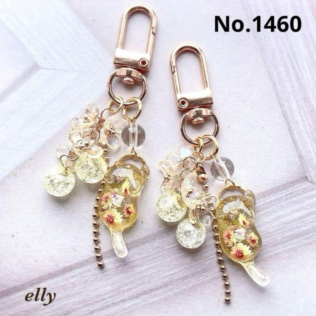 【みゆママ様】1403.琉球ガラス　花火　夏祭り　じゃれ猫　レジン　チャーム