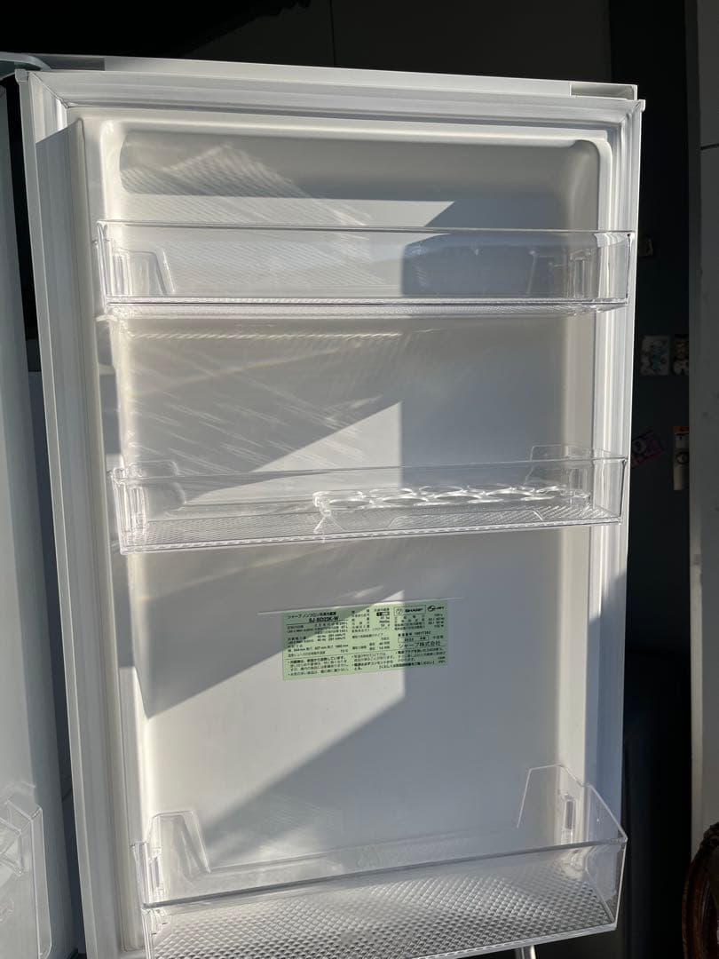 SHARP 冷蔵庫シャープ SJ-BD23K-W 2023年製230L T