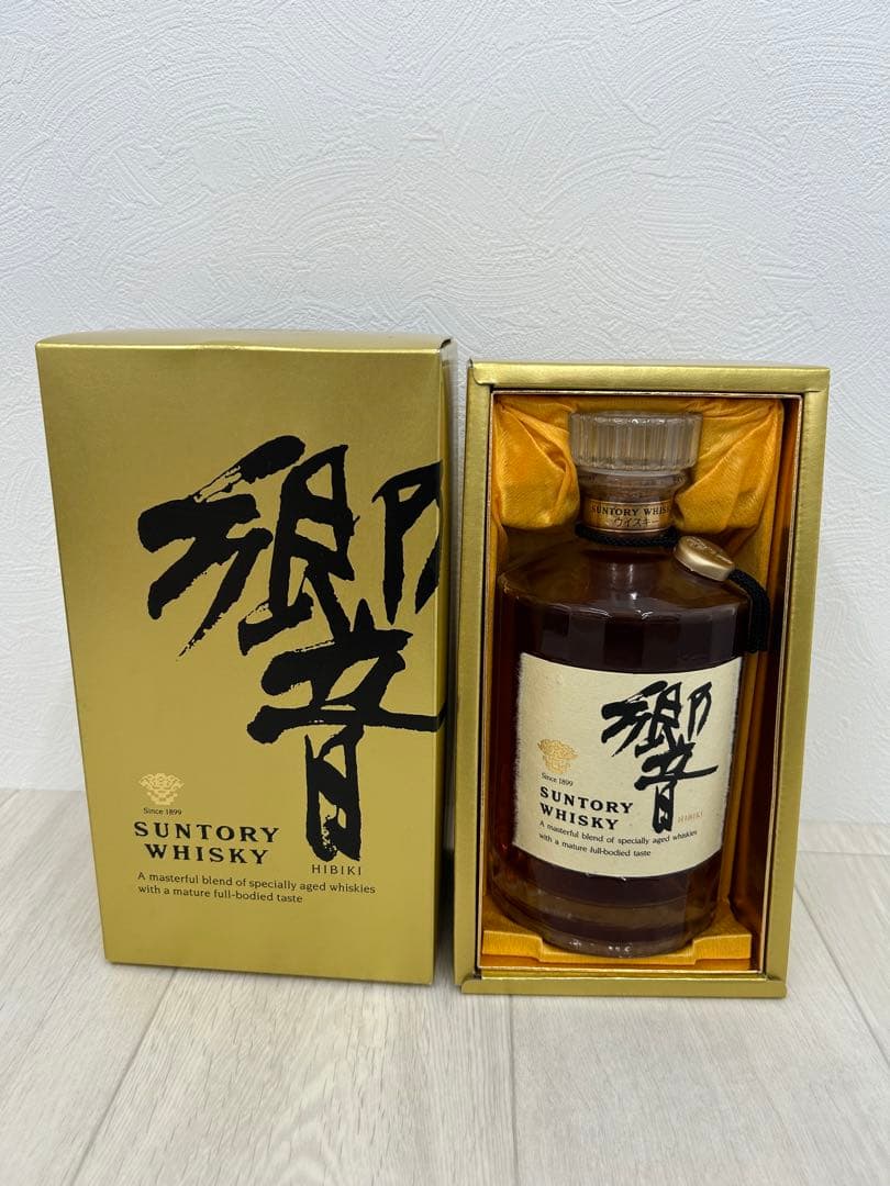 【お酒】SUNTORY 響 裏ゴールドラベル 700ml ウィスキー