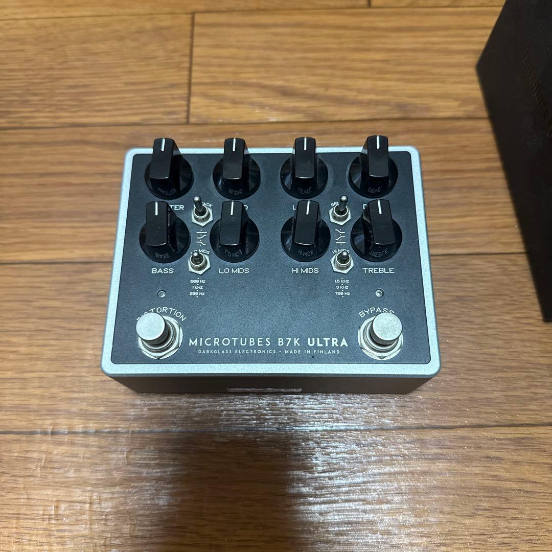 MICROTUBES B7K ULTRA ベース プリアンプ ダークグラス