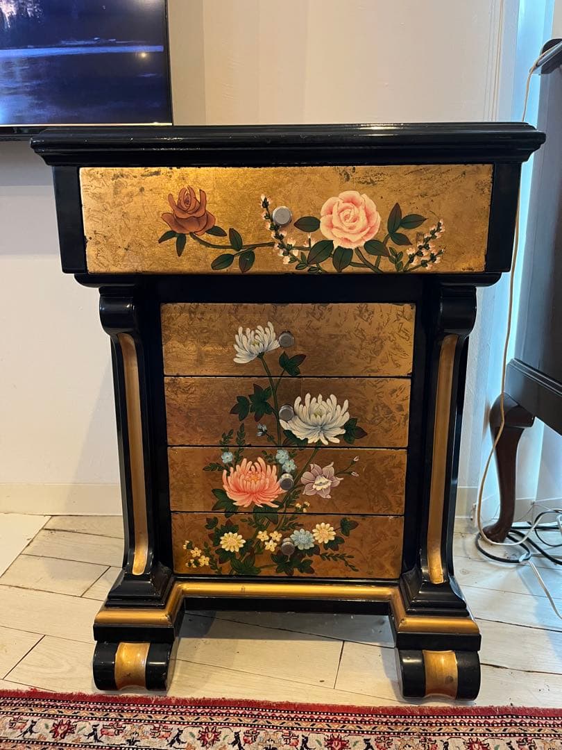 金箔花模様　和洋折衷　金彩家具