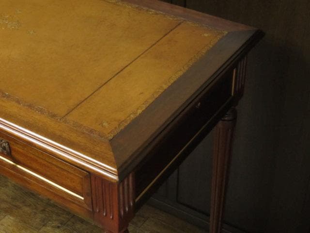 フランス アンティーク ルイ16世様式 マホガニー レザートップ デスク 鍵付き