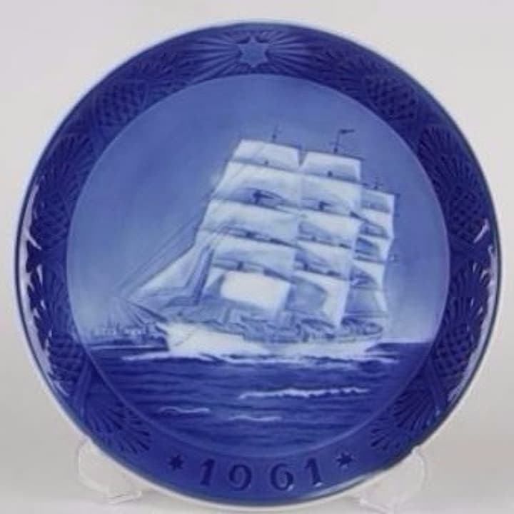 ロイヤルコペンハーゲン イヤープレート 1961　訓練船　帆船　人気　/a200