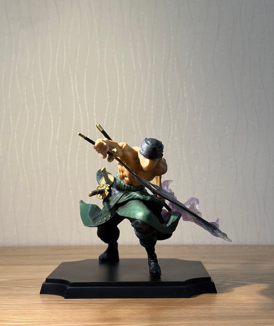 ロロノア・ゾロ フィギュア