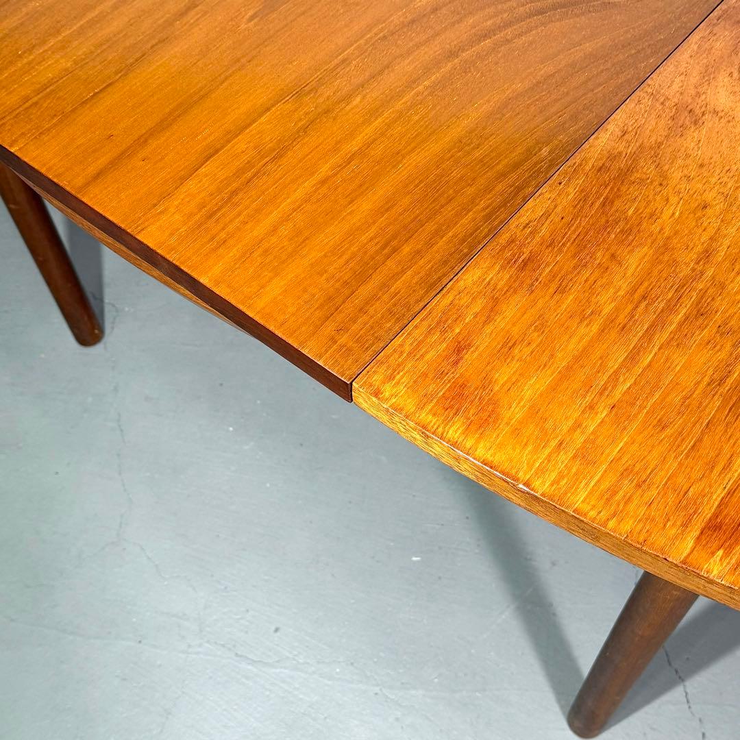 WHITE & NEWTON ヴィンテージ オーバルダイニングテーブル(301)