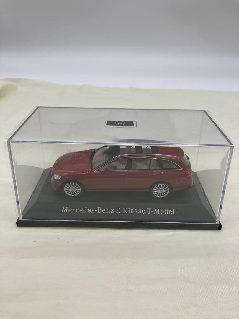 ベンツ　Mercedes-Benz E-Klasse T-Modell ミニカー