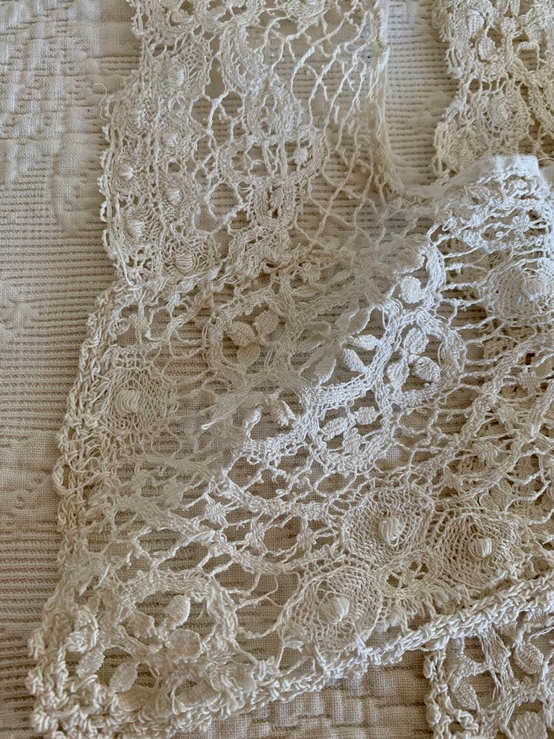 フランスアンティークローズ柄ファブリックパニエ＆アンティーク レースset