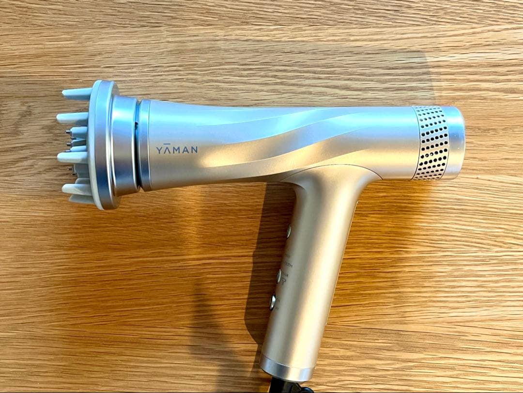 YA-MAN ヘアドライヤー マッサージ機能付き（未使用に近い）