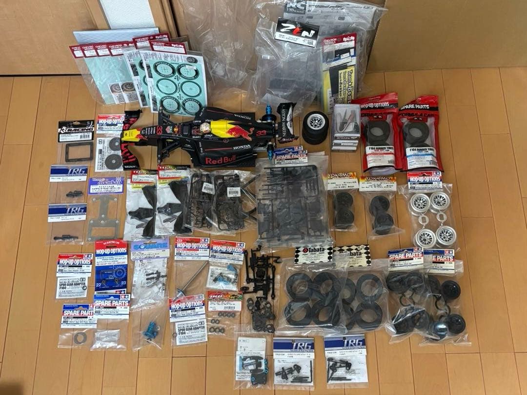 タミヤ TRF102 (O.Pパーツ色々あり)