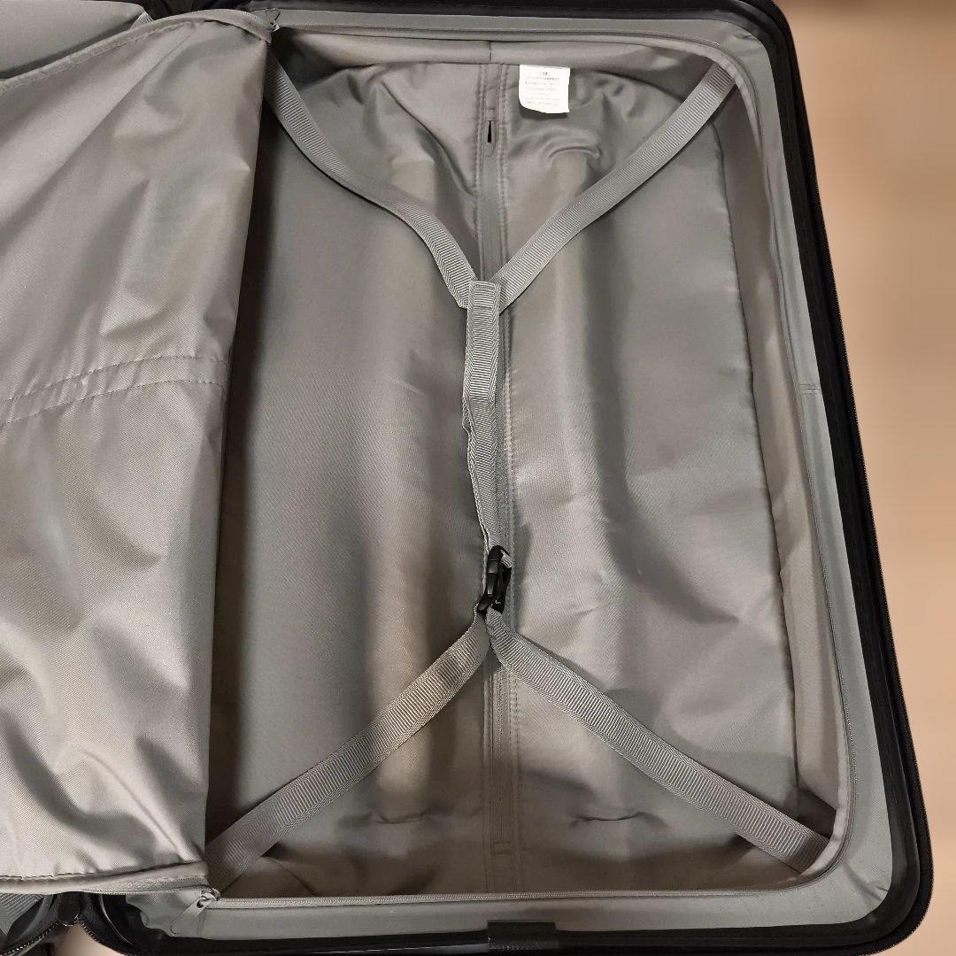 無印良品 スーツケース 赤 MUJI TSAロック 4輪 廃盤 軽量鍵付　75L