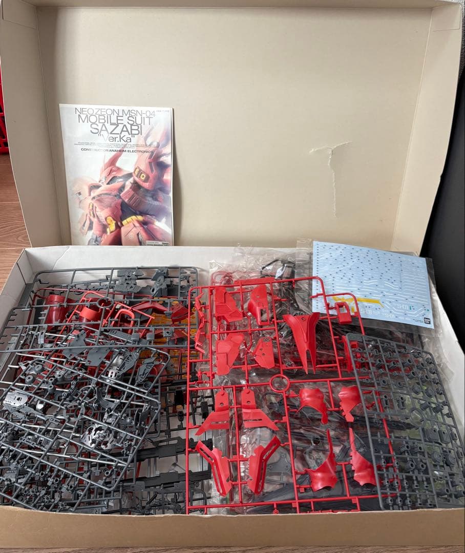 NEOZEON MSN-04 SAZABI 'Ver.Ka' ガンプラ