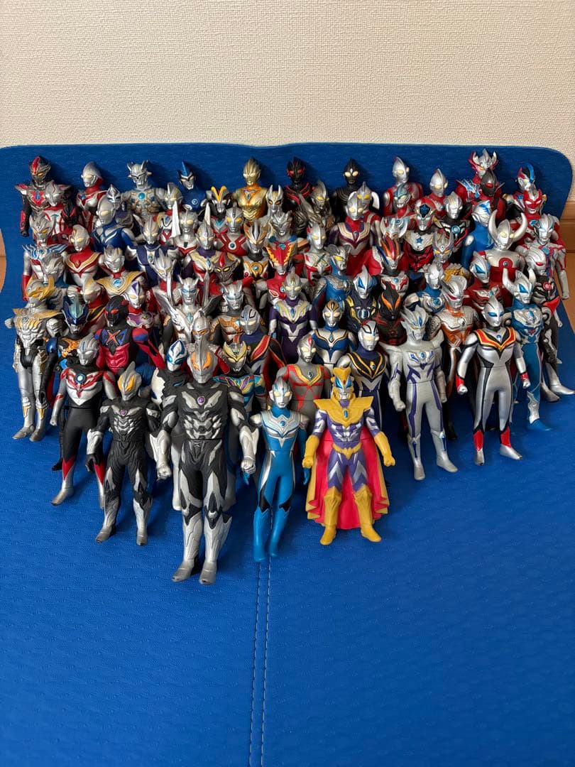 【中古美品】ウルトマン・ソフビ　まとめ売り80体＋マントセット