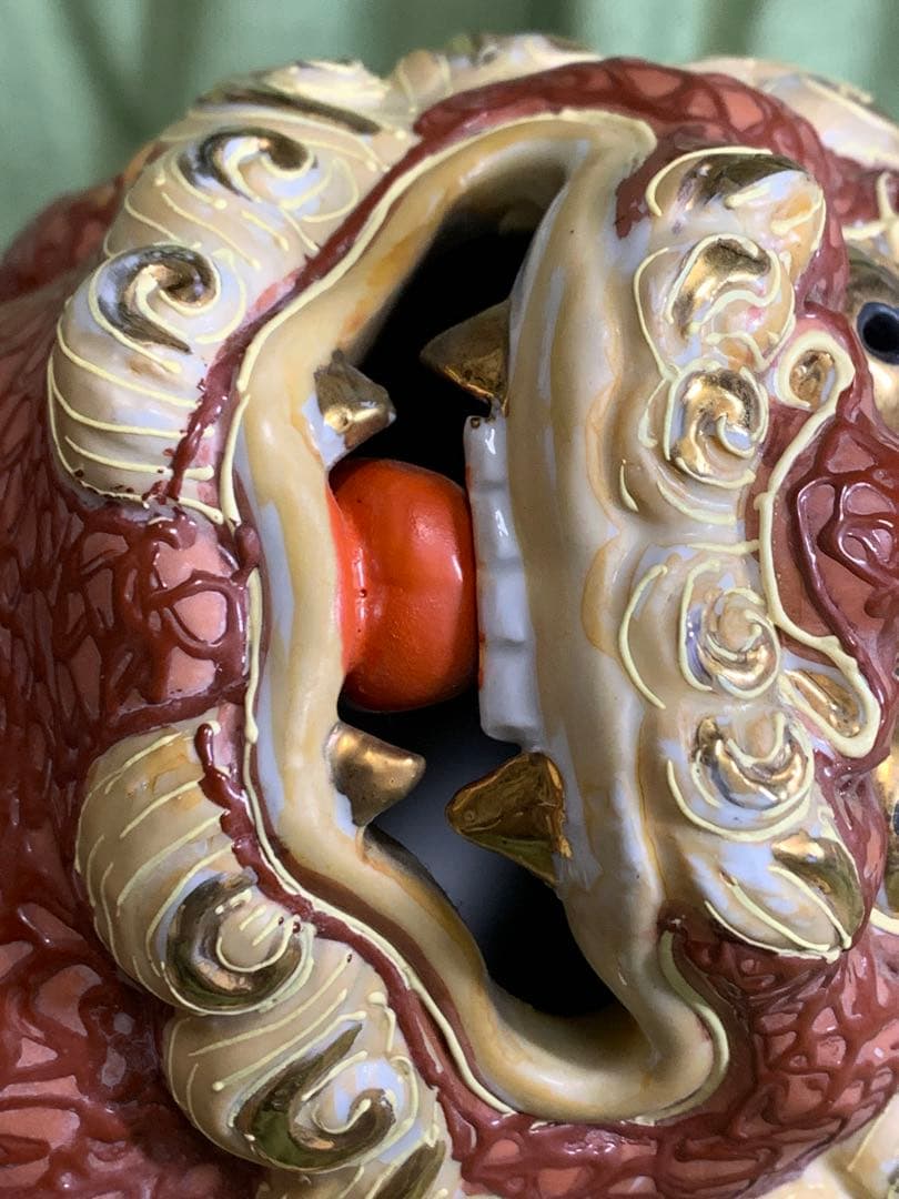 置き物　玉乗り獅子　九谷焼　縁起物 インテリア　置物