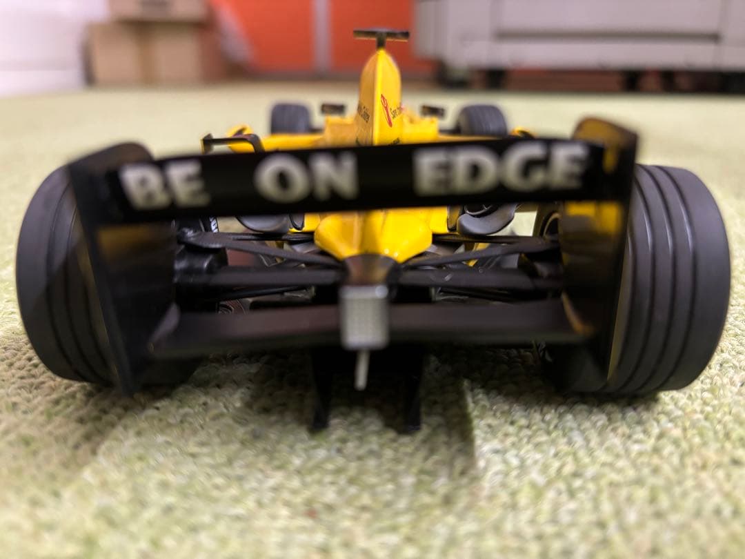 【ミニチャンプス　ジョーダン　フォード EJ14 2004年　1/18】