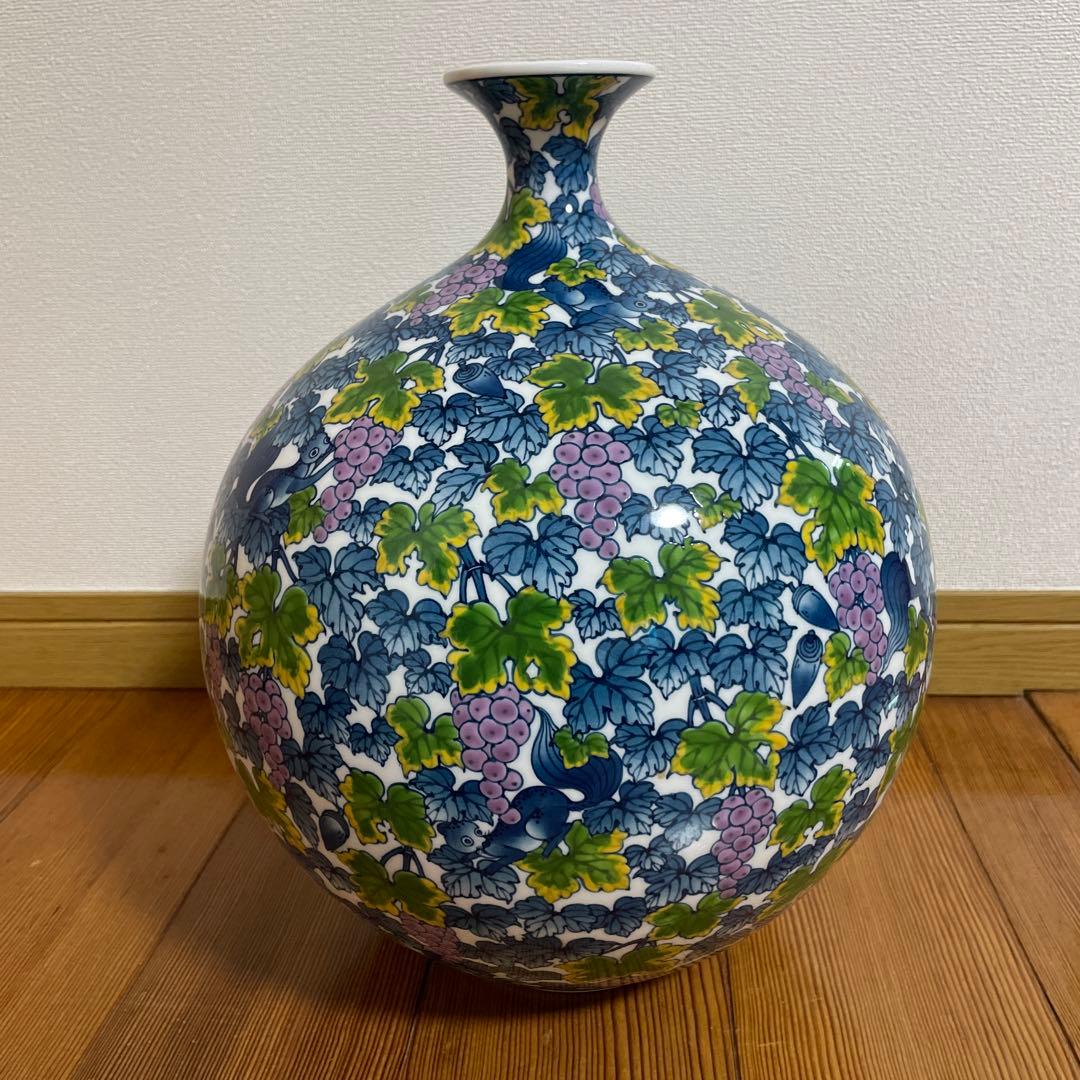 勝雪作 葡萄模様の陶器