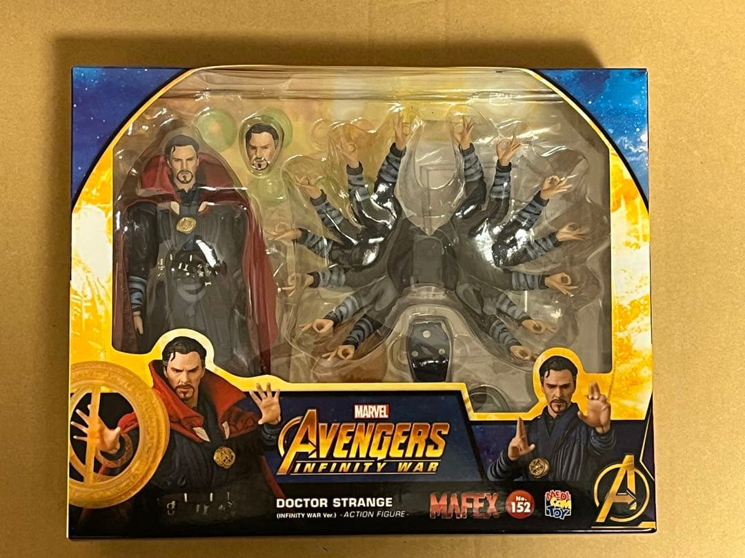開封品　MAFEX ドクターストレンジ アベンジャーズ インフィニティ・ウォー