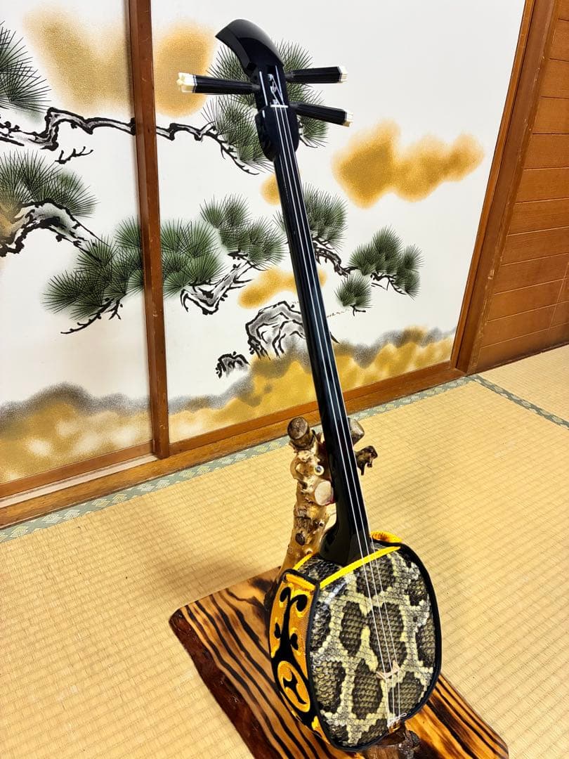 沖縄三線　島黒木！島クルチ！江戸ユナー型！本蛇皮一枚張り！