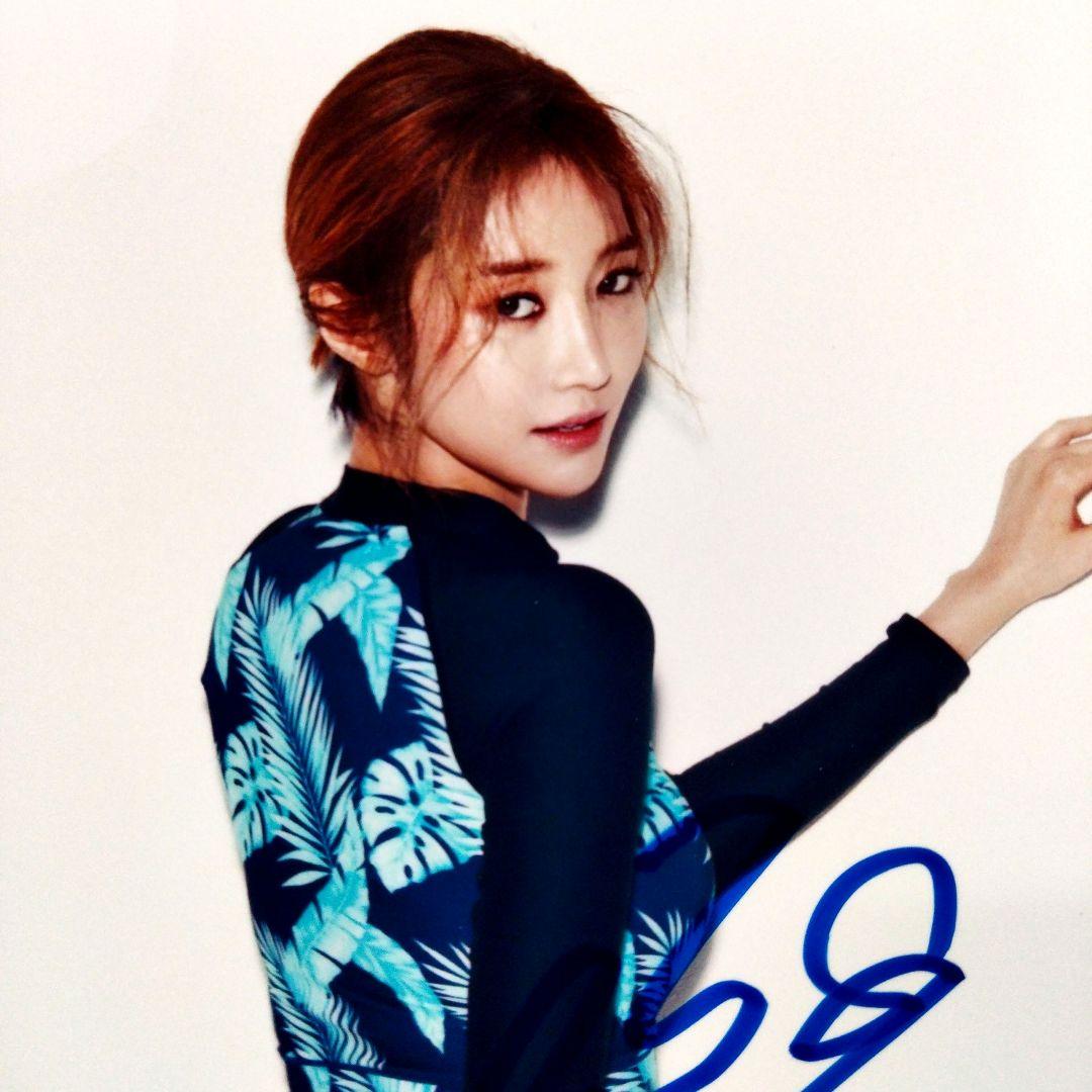 コ・ジュンヒ直筆サイン2Lサイズ写真…レッドカーペット