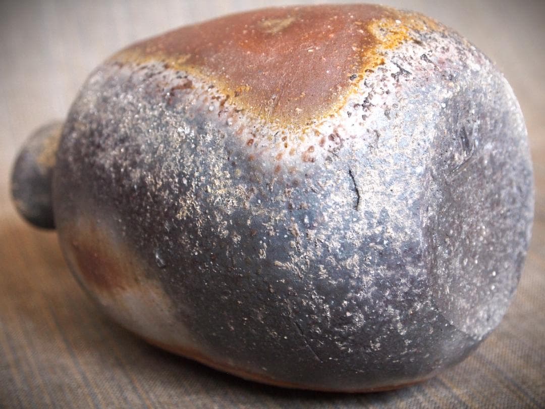 最上作★中村真【師：中村六郎・金重道明】備前（窯変）徳利★共箱