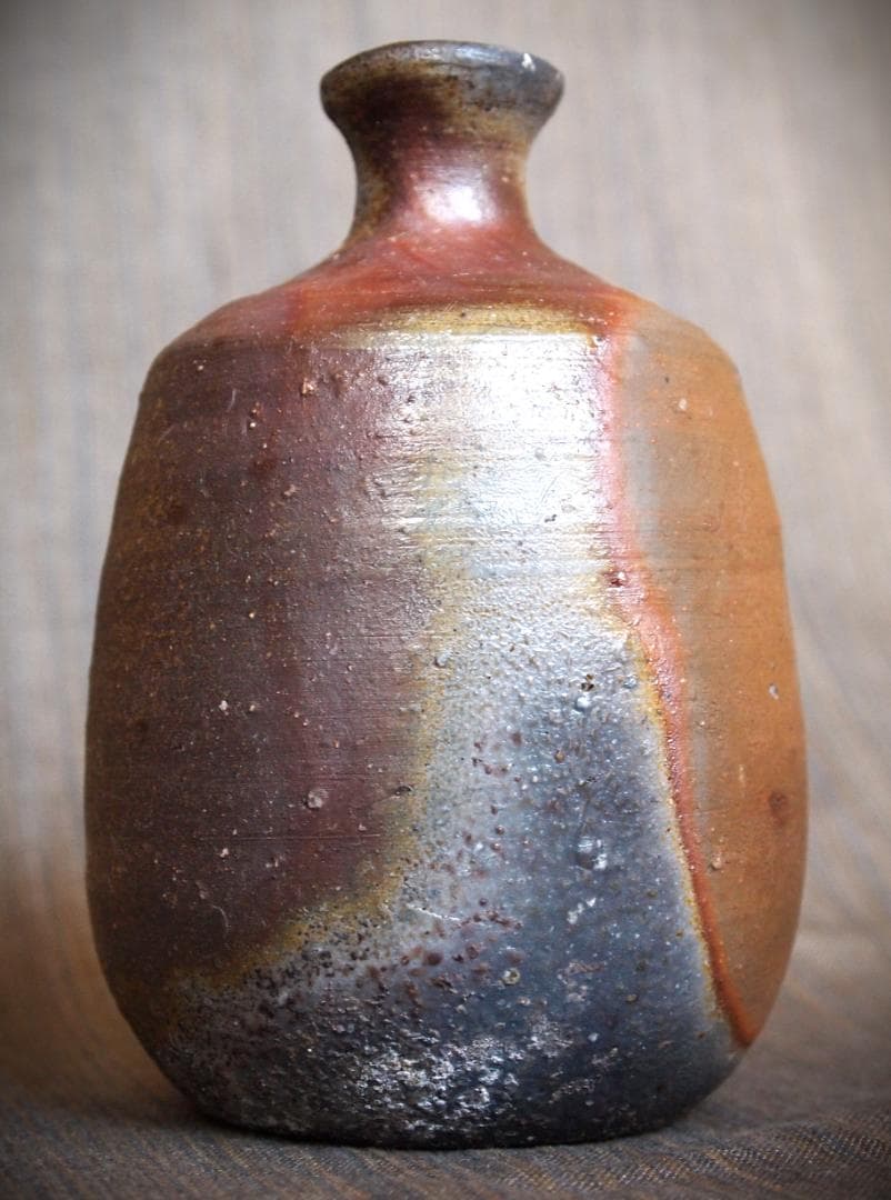 最上作★中村真【師：中村六郎・金重道明】備前（窯変）徳利★共箱