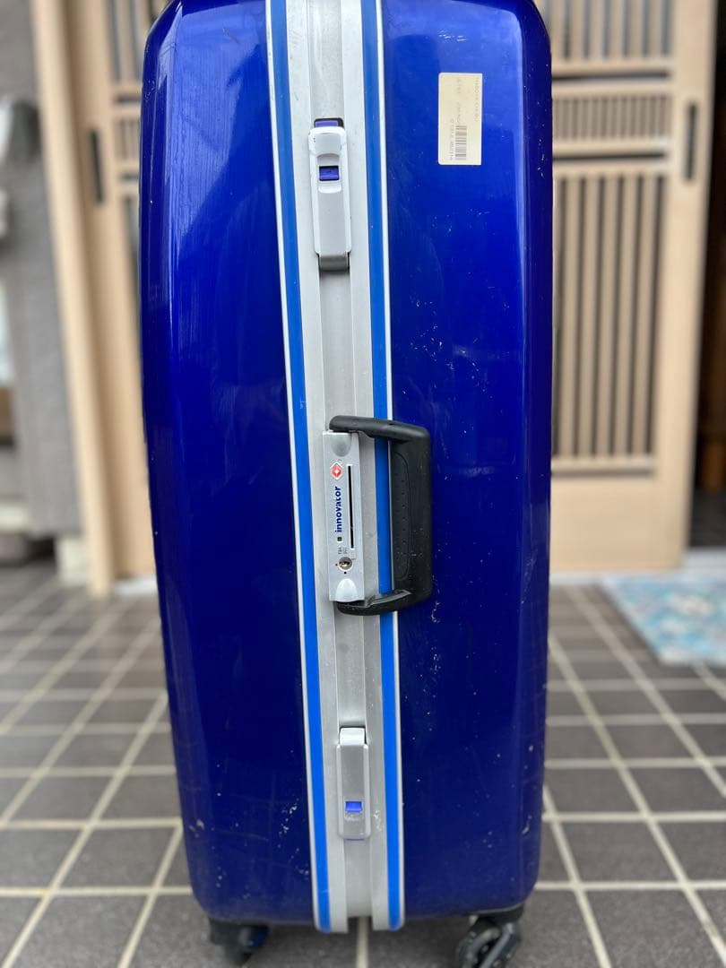 美品 innovator 90Lキャリーケース