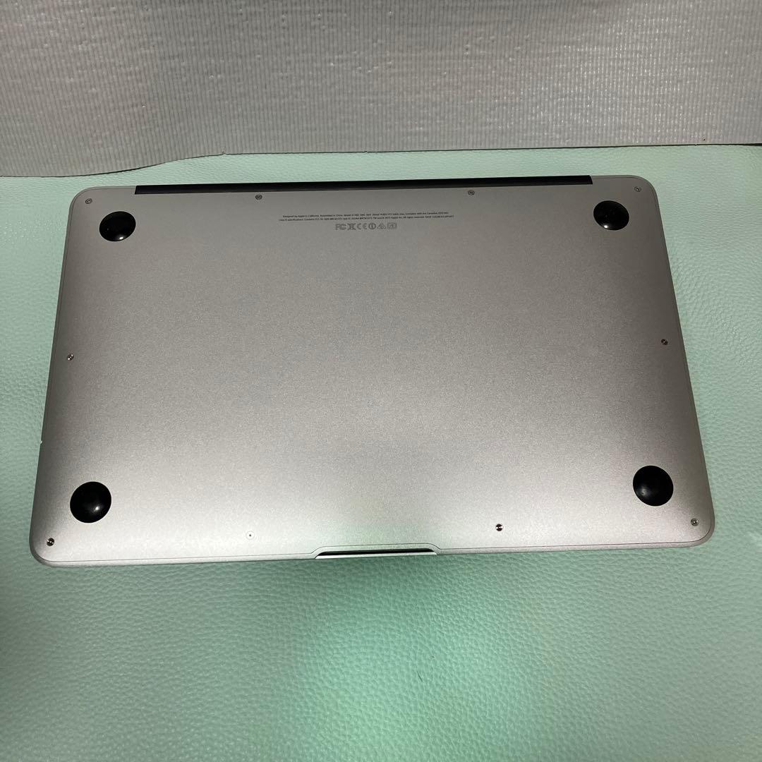 MacBook Air 11インチmid2013 充電器付き