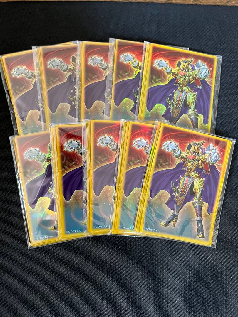 【値下げ】【未開封】黄金卿エルドリッチ　スリーブ100枚　カードプロテクター