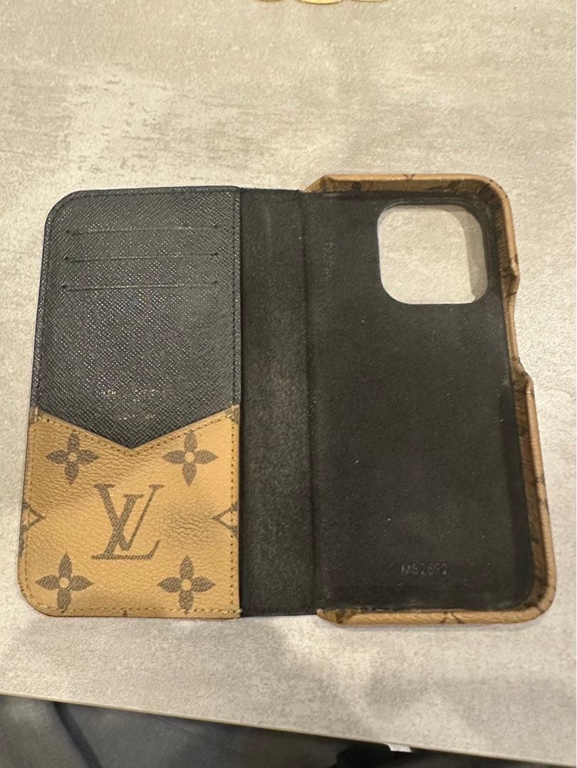 ルイヴィトン モノグラム リバース IPHONE15PRO