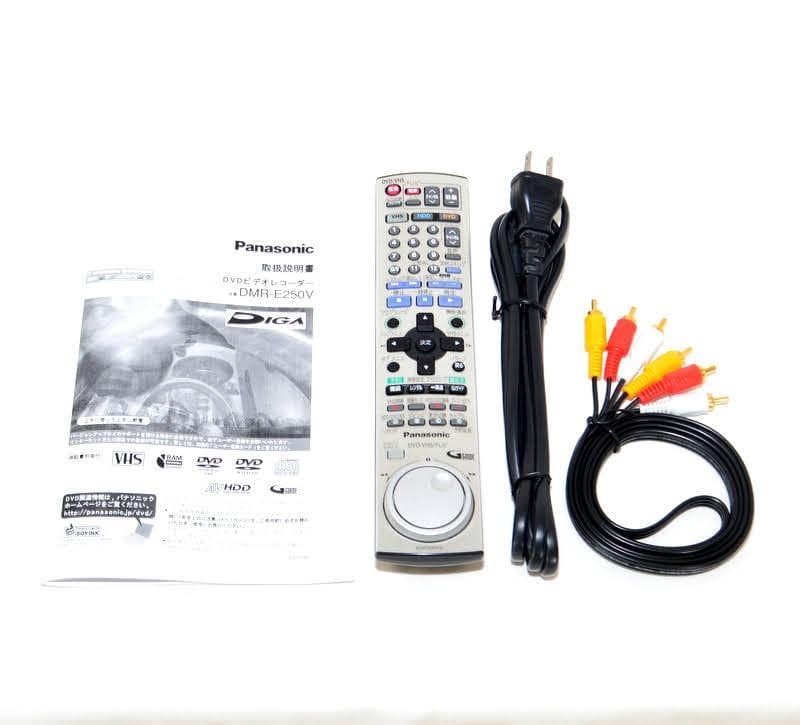 動作美品☆パナソニック DVDレコーダー VHSビデオ一体型 DMR-E250V