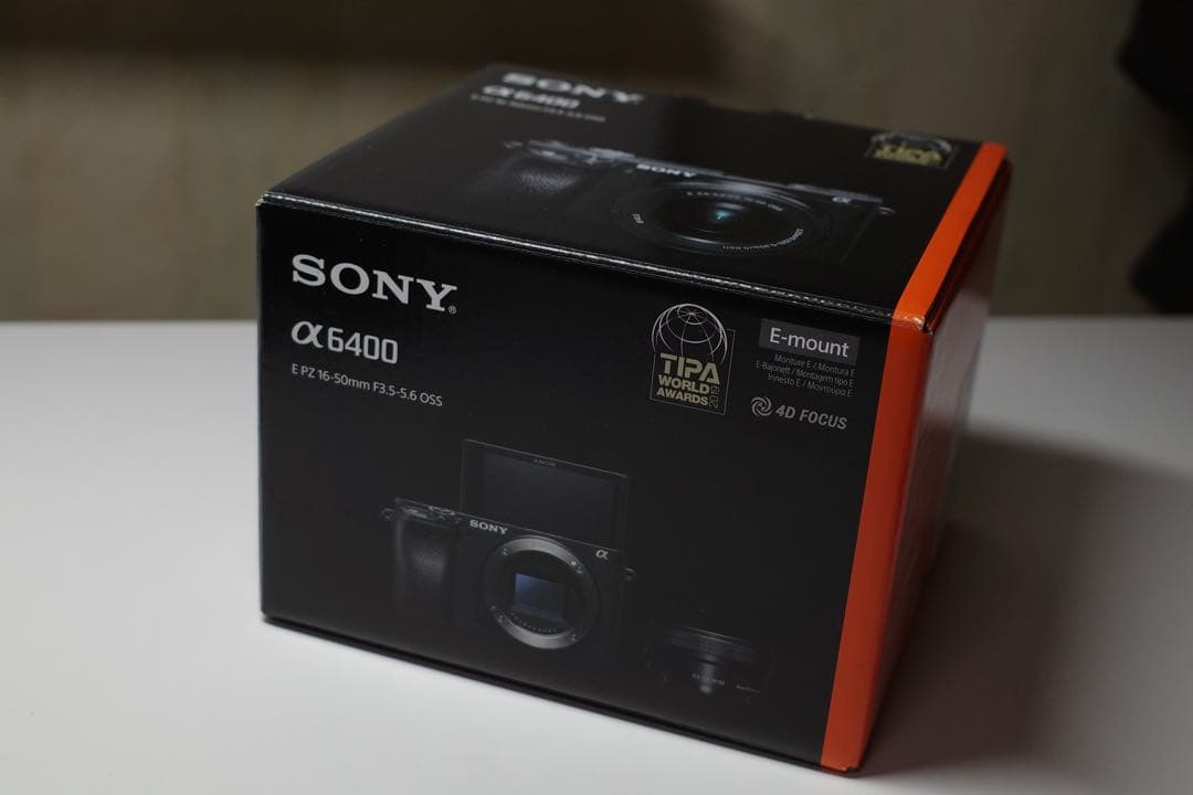 SONY α6400 ILCE-6400 パワーズームレンズキット　おまけ付き