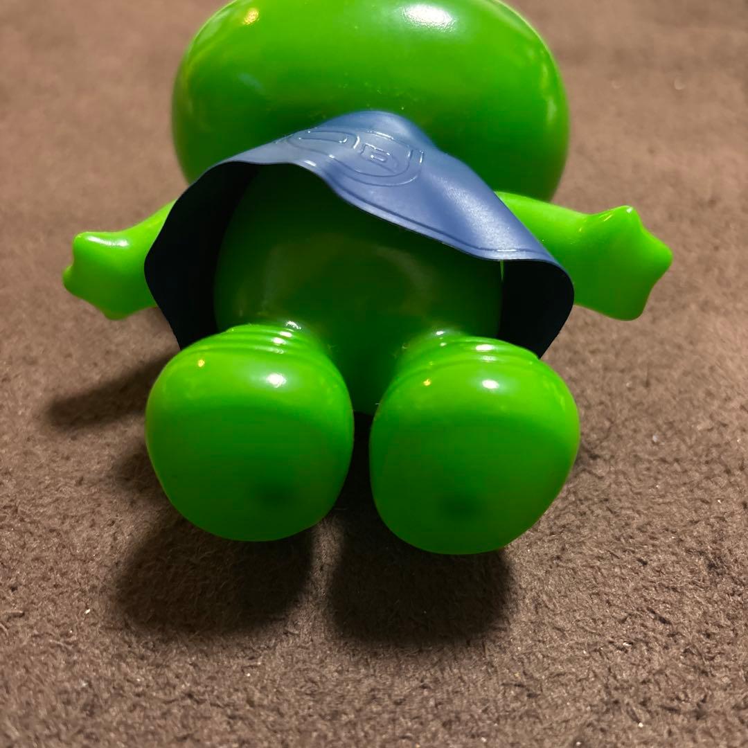 コロチャン　ヴィンテージ　カエル型フィギュア 緑色 青い服