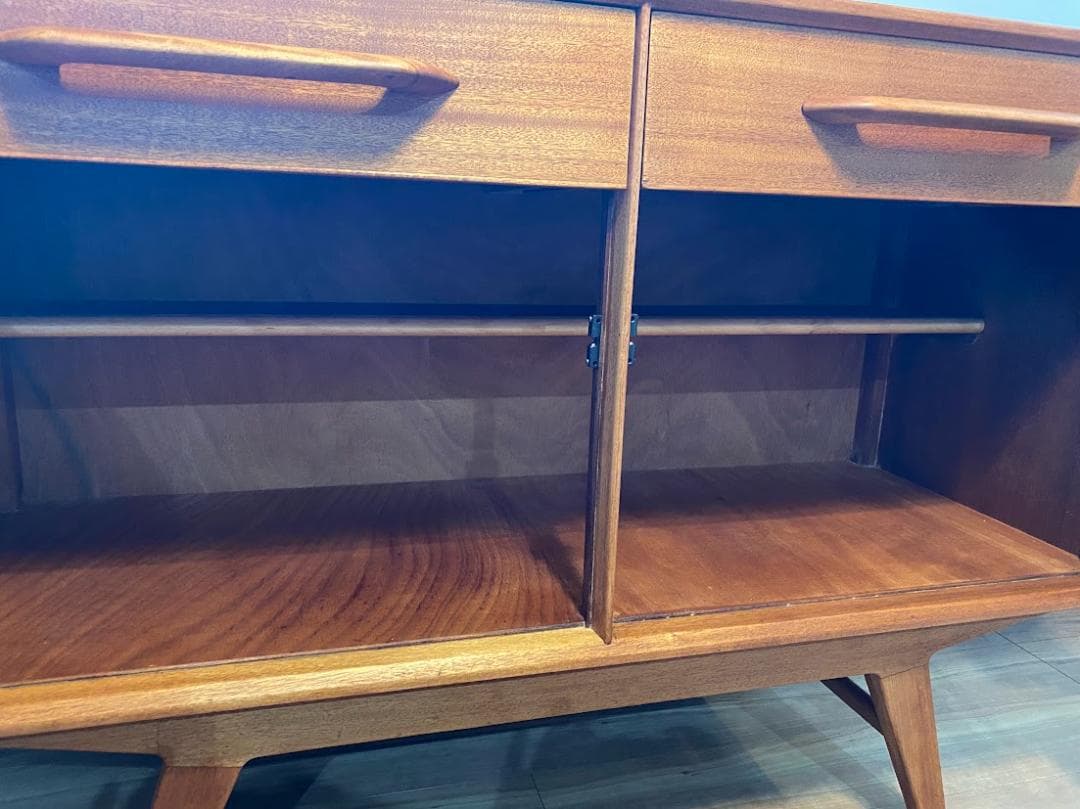 戸田 希少 E.Gomme（イー・ゴム）レッドフォードサイドボード 仕上済