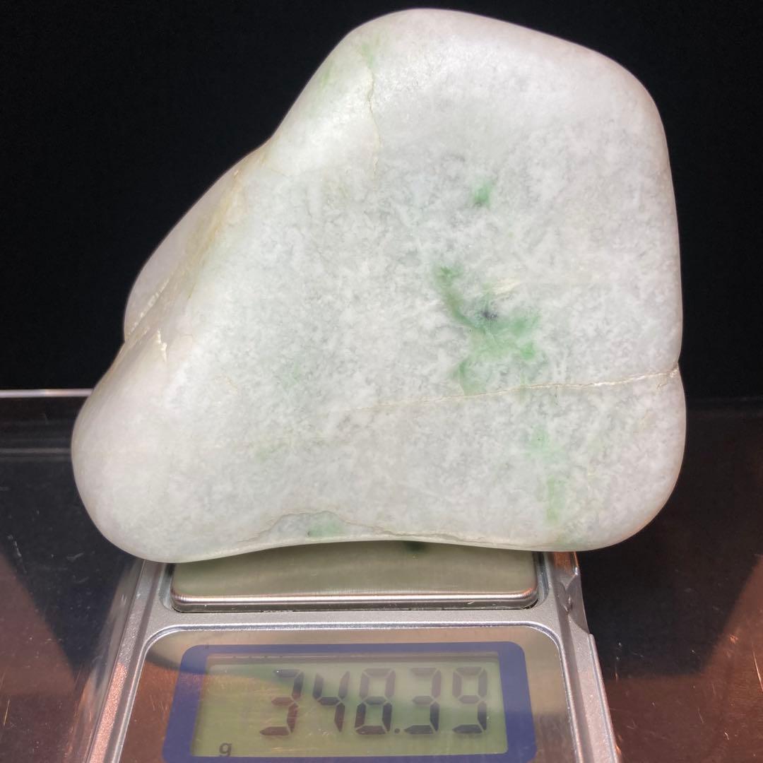 糸魚川翡翠　アルビタイト由来の美翡翠　原石　348.3ｇ