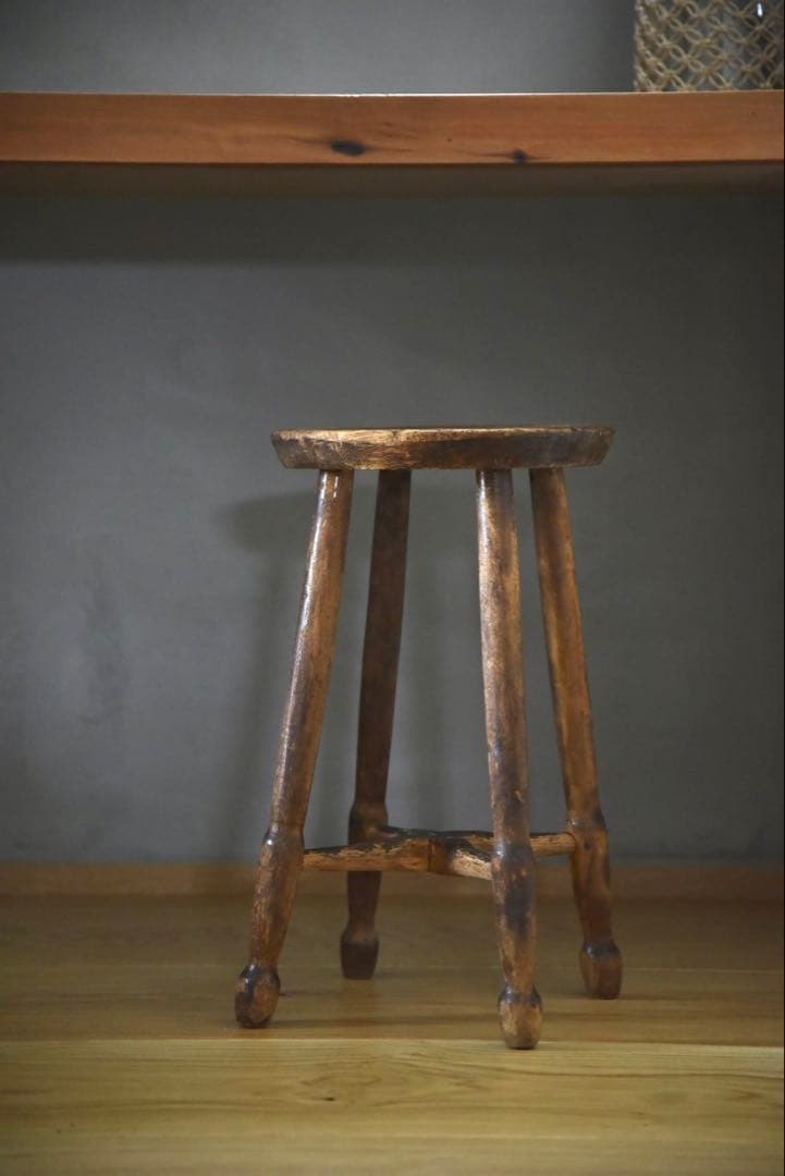 アンティークスツール