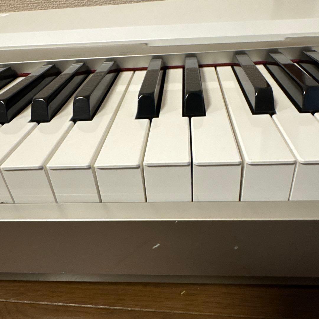 CASIO PX-130 PriviA 電子ピアノ ホワイト 88鍵盤