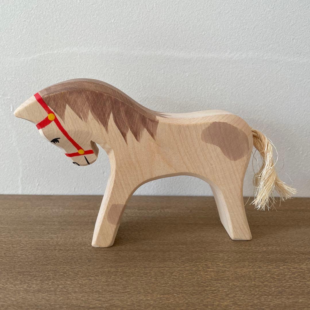 オストハイマー ポニー 赤い手綱の馬 木製ostheimer ドイツ製家族と動物