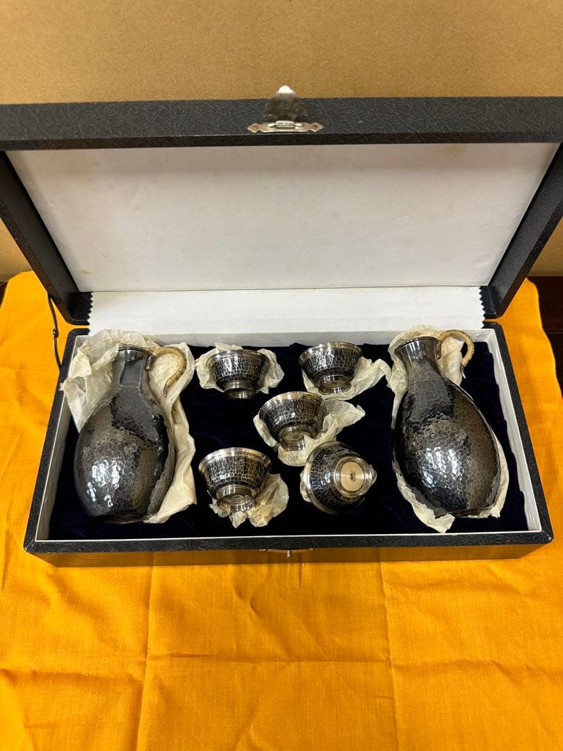【新品】純銀製　徳利・猪口セット 酒器　チロリ　盃シルバー 総重量252g