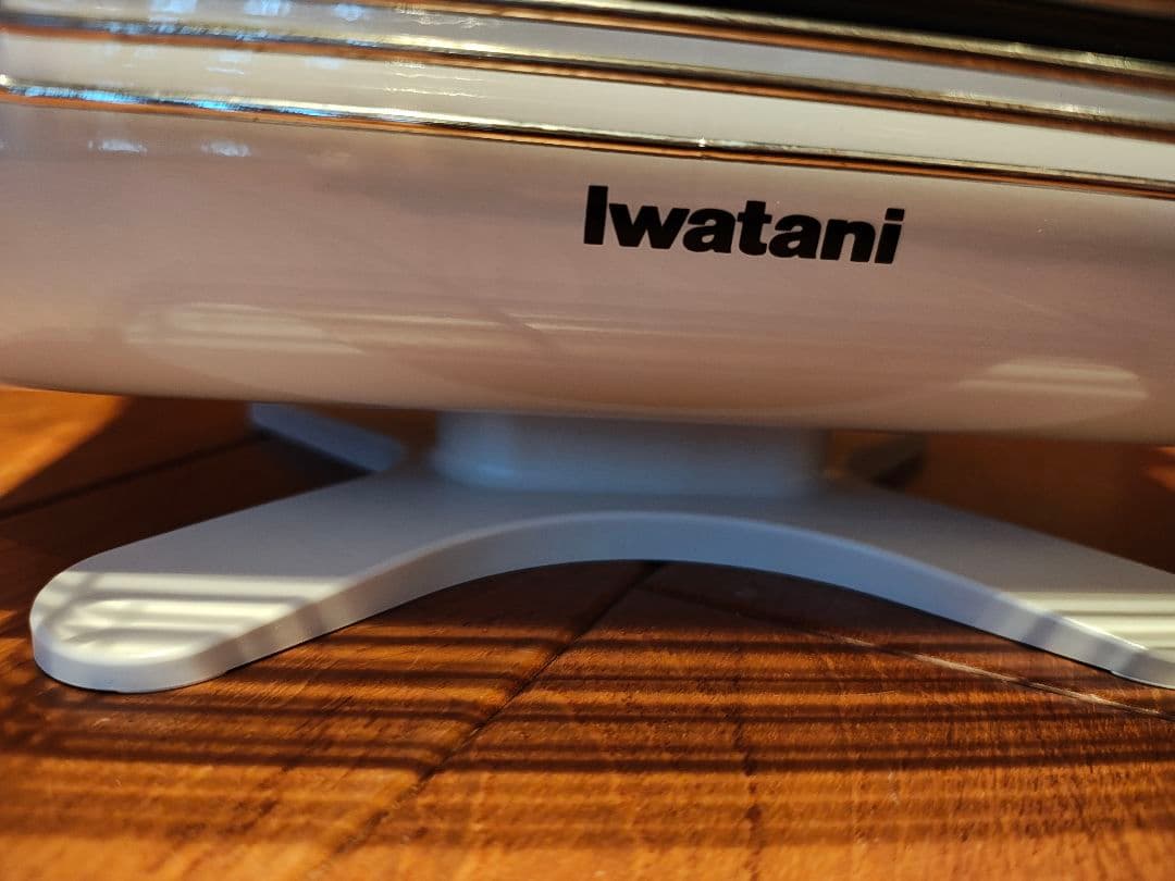 Iwatani イワタニ ガスストーブ ポータブル マイ暖　持ち運び